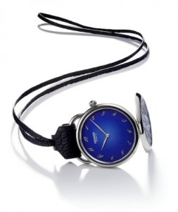 Arceau Pocket Astrolabe — карманные часы от Hermes