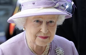Елизавета II принесла Британской короне рекордную сумму от продажи недвижимости