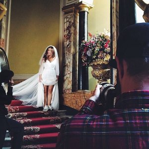 Жанна Бадоева на авторской теле-программе примерит свадебное платье