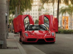 Суперкар Ferrari Enzo, принадлежавший боксёру Флойду Мейвезеру, выставят на торги 