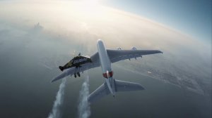 Джетмен Ив Росси летал наперегонки с самолетом Emirates A380 (видео)
