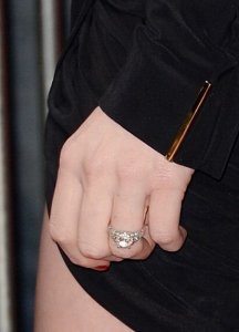 Джонни Депп порадовал невесту обручальным кольцом ценой в $100.000