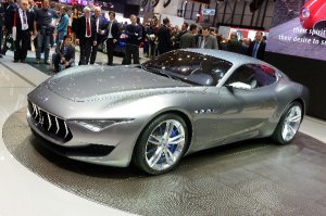 Новый роскошный серийник - купе Maserati Alfieri
