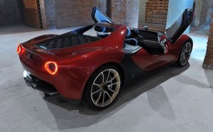 Новые родстеры от бренда Ferrari будут покорять не трассы, а обычные дороги