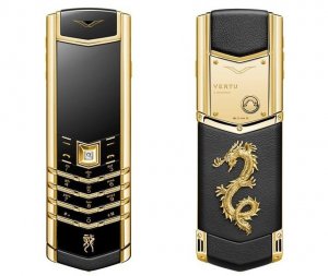 Три эксклюзивных телефона Vertu Signature Dragon Collection